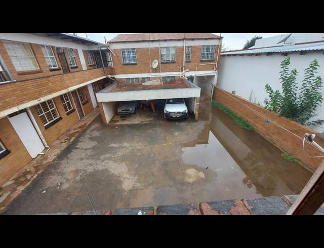 1 BEDROOM APARTMENT FOR SALE IN RANDFONTEIN CENTRAL